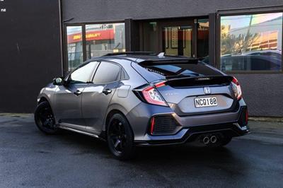 2017 Honda Civic - Thumbnail