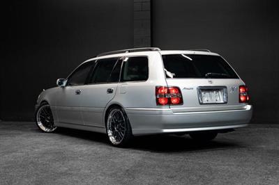 2003 Toyota Crown - Thumbnail
