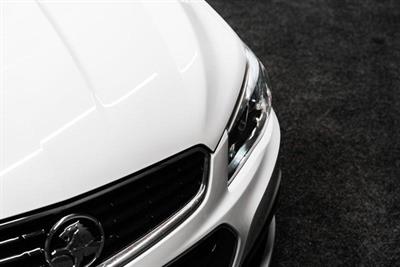 2014 Holden Commodore - Thumbnail