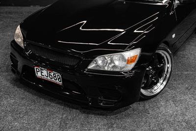 1999 Toyota Altezza - Thumbnail