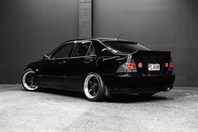 1999 Toyota Altezza - Thumbnail