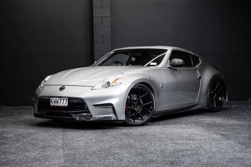 2009 Nissan Fairlady