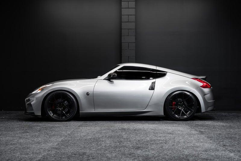 2009 Nissan Fairlady