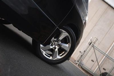 2012 Toyota Alphard - Thumbnail