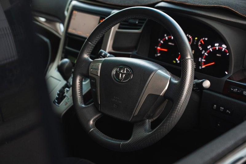 2012 Toyota Alphard