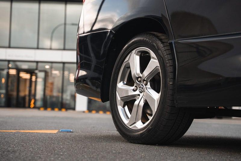 2012 Toyota Alphard