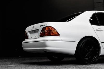 2002 Toyota Celsior - Thumbnail