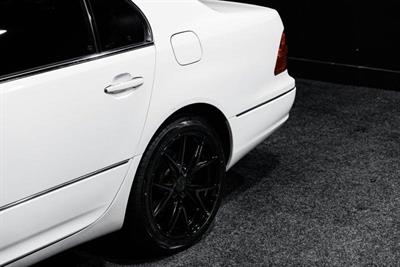 2002 Toyota Celsior - Thumbnail
