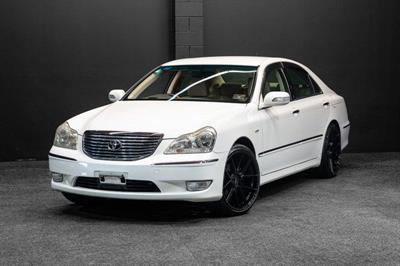 2004 Toyota Crown