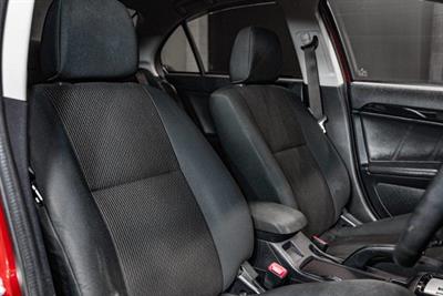 2017 Mitsubishi Lancer - Thumbnail