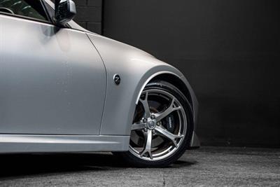 2010 Nissan Fairlady - Thumbnail