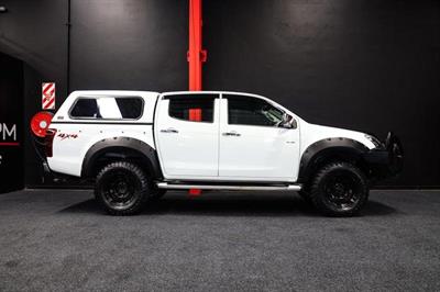 2016 Isuzu D-Max - Thumbnail