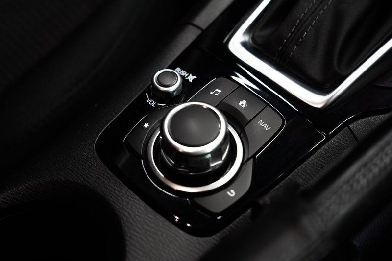 2017 Mazda Axela