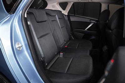 2009 Mazda Axela - Thumbnail
