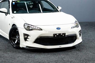 2017 Toyota 86 - Thumbnail