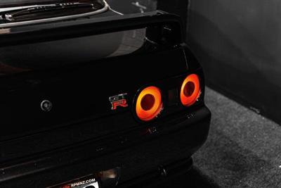 1994 Nissan Skyline - Thumbnail