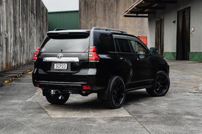 2021 Toyota Land Cruiser - Thumbnail