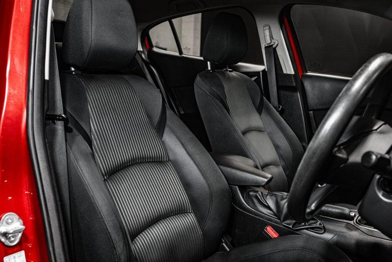 2014 Mazda Axela