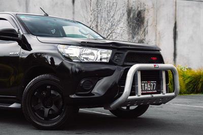 2017 Toyota Hilux - Thumbnail