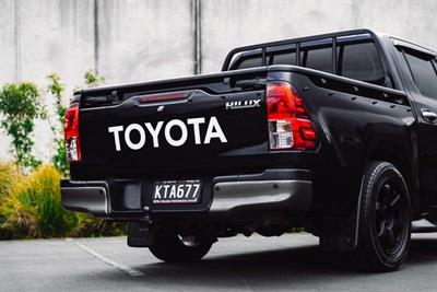 2017 Toyota Hilux - Thumbnail