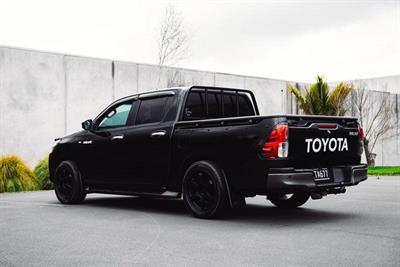 2017 Toyota Hilux - Thumbnail