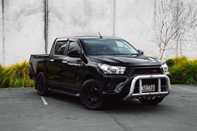 2017 Toyota Hilux - Thumbnail